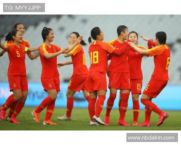 施特拉斯堡大胜云达不莱梅，喜迎胜利开门红