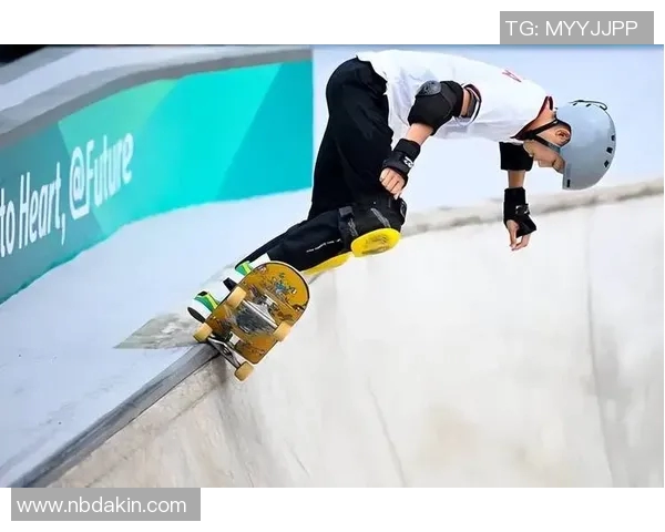 武汉滑板队的区域防守策略与滑板热点的深度解析